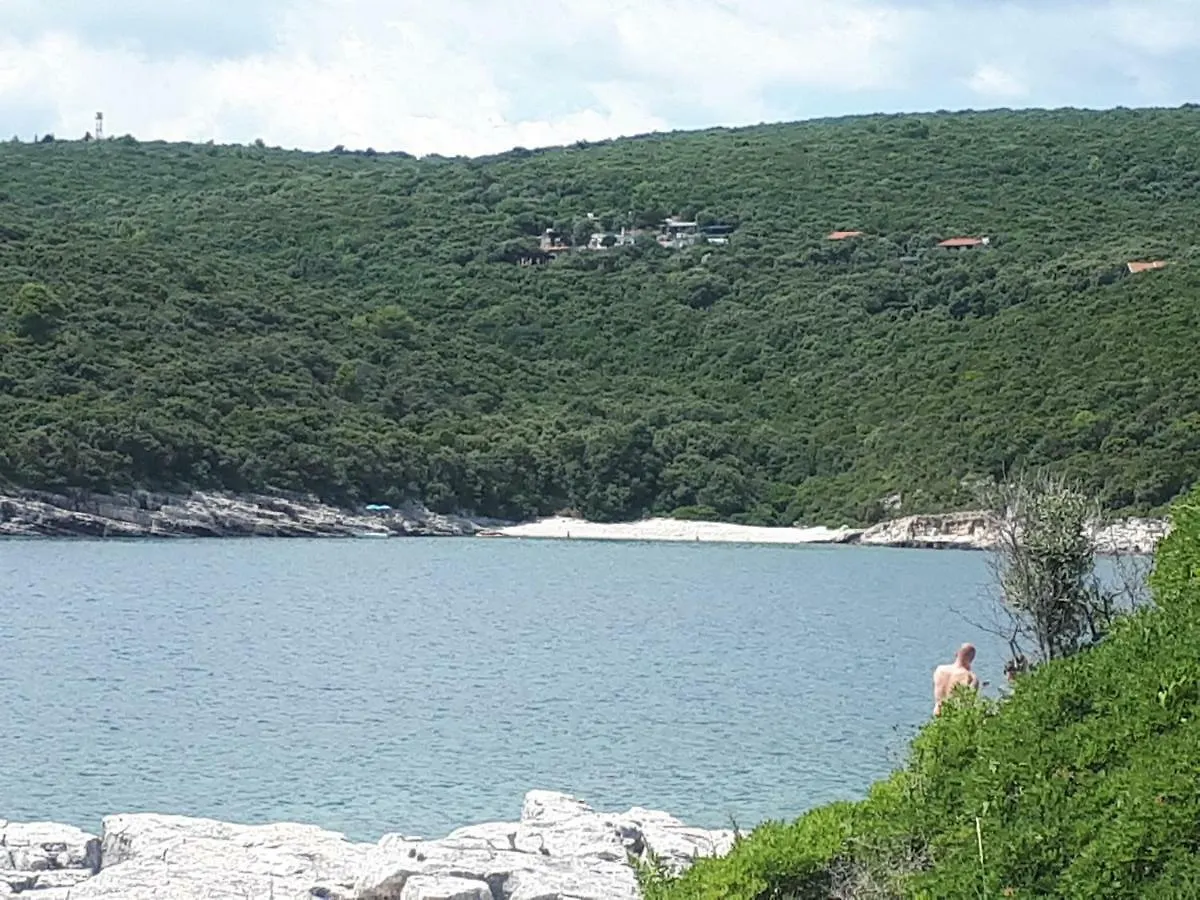 Campsite Robinzon Kamp Val Kavran Hotel Croatia